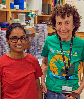 2022 Hartwell Fellow Nikhila Shree Tanneti, Ph.D. (L) and mentor Susan R Weiss, Ph.D., University of Pennsylvania