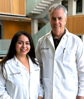 2025 Hartwell Fellow Consuelo Sauceda, Ph.D. and mentor Victor Nizet, MD, University of California, San Diego